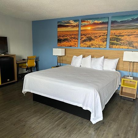 Days Inn By Wyndham Gatesville מראה חיצוני תמונה