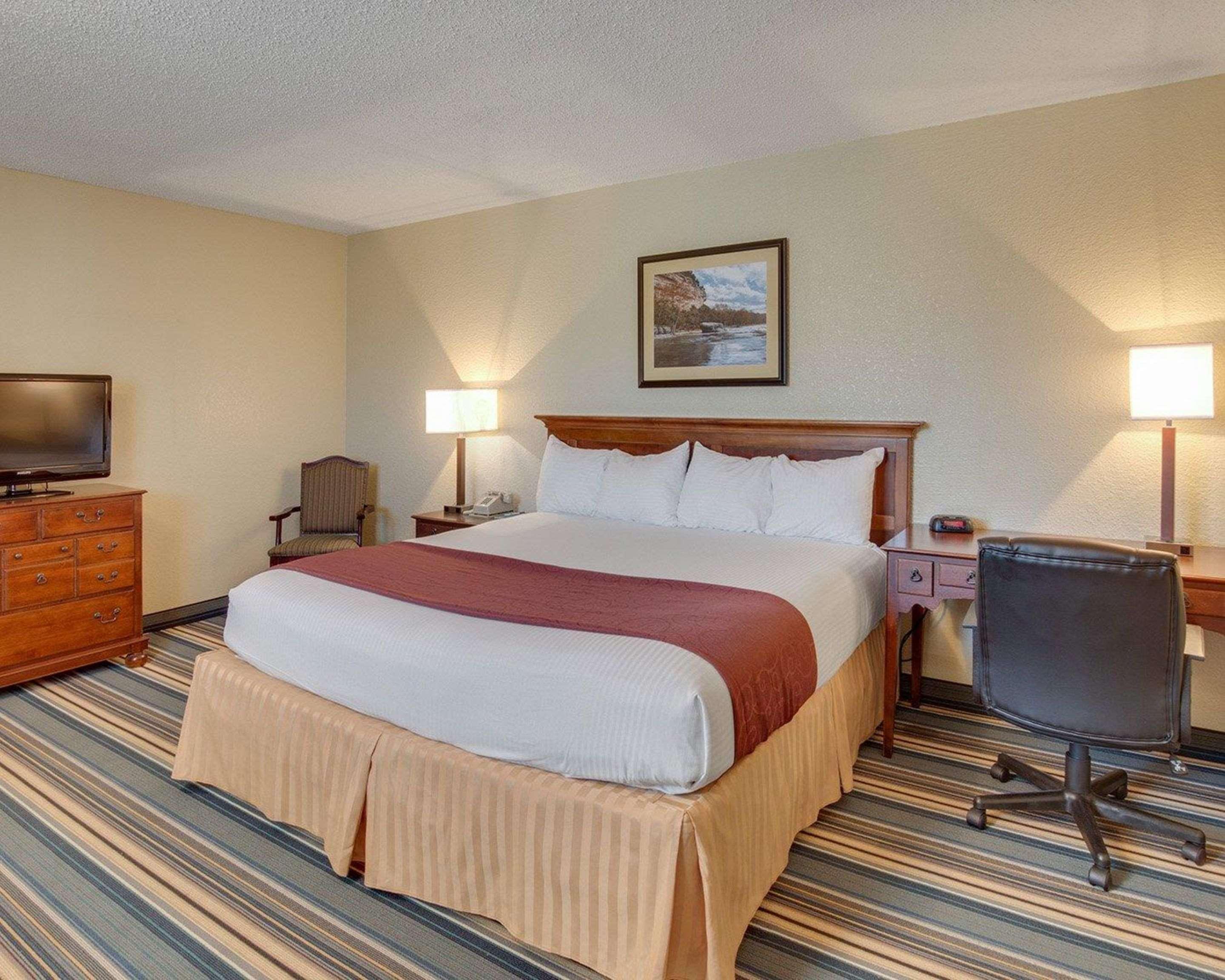 Days Inn By Wyndham Gatesville מראה חיצוני תמונה
