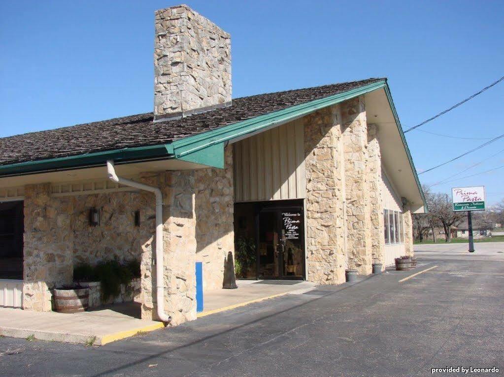 Days Inn By Wyndham Gatesville מראה חיצוני תמונה